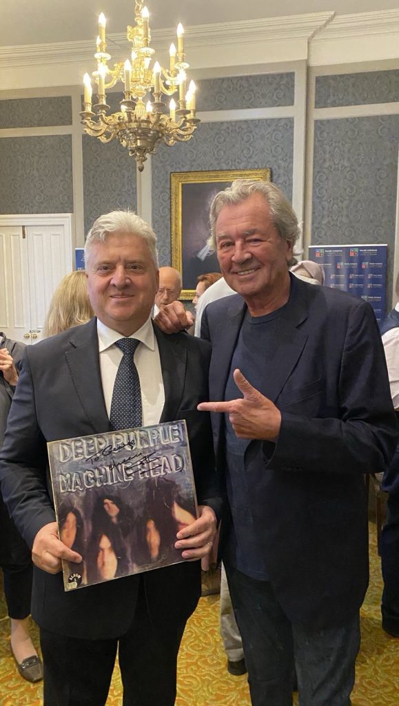 Иванов се сретна со фронтменот на Deep Purple, Иан Гилан, на форум во Шкотска