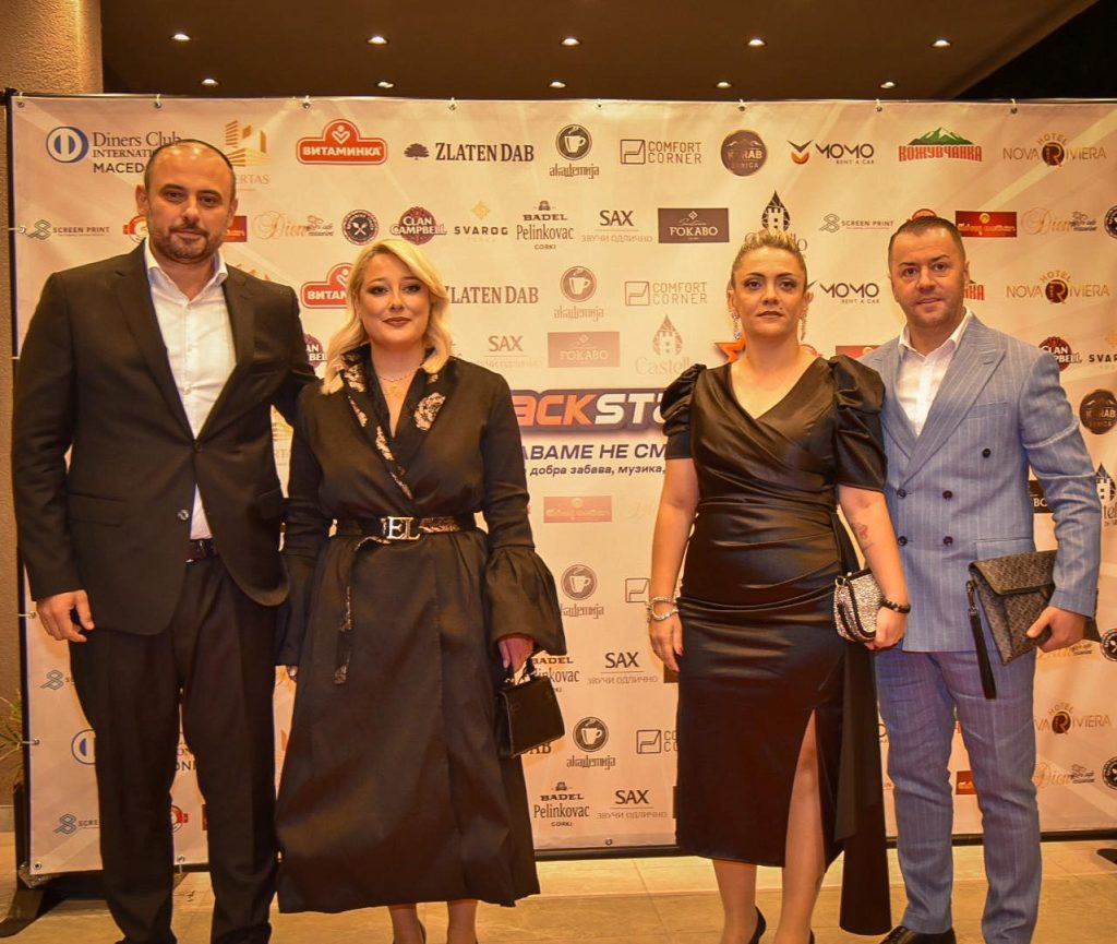Градоначалникот Ѓорѓиевски доби награда за најдобар музички спектакл организиран во Македонија!