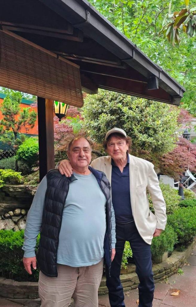 ЗДРАВКО ЧОЛИЌ – РЕДОВЕН ГОСТИН ВО РЕСТОРАНОТ ЈАВОР АГАПИ ВО МРЗЕНЦИ