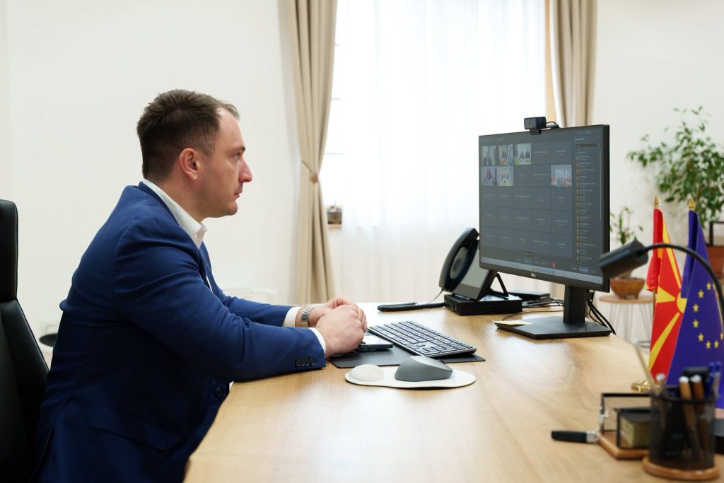 АНДОНОВСКИ: МИНИСТЕРСТВОТО ЗА ДИГИТАЛНА ТРАНСФОРМАЦИЈА НА ПРВО МЕСТО СПОРЕД КВАЛИТЕТОТ НА ЈАВНИТЕ УСЛУГИ!