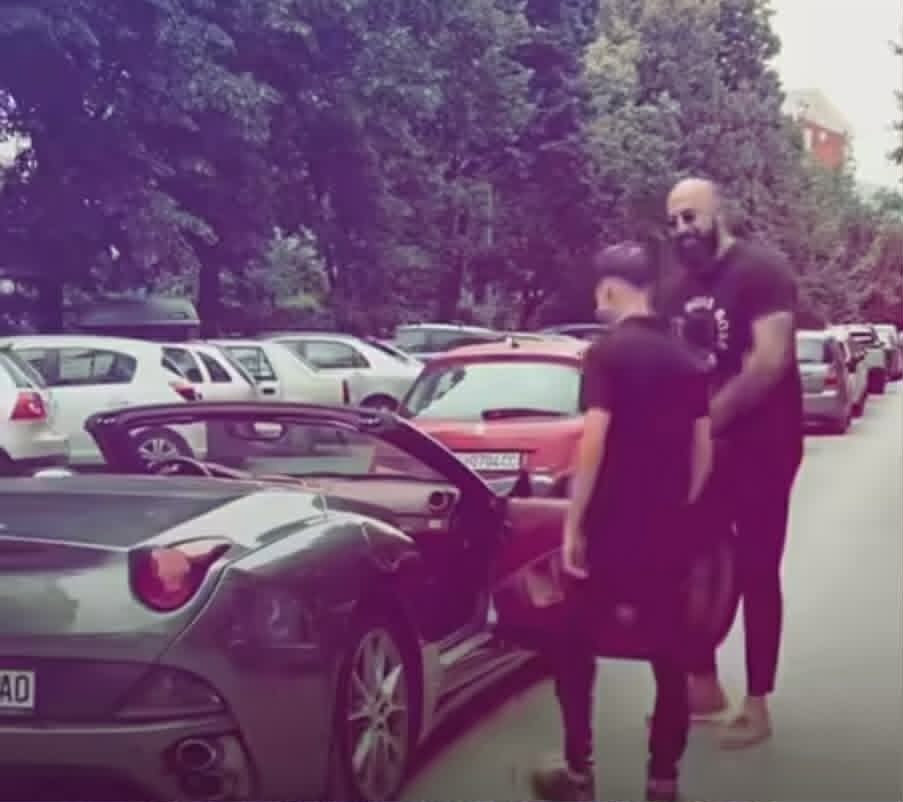ПЕРО АНТИЌ ГО ИСПРАТИ НА ПОЛУМАТУРА СИНОТ НА ПАНЧО ОД ДНК: ВИСТИНСКИТЕ ПРИЈАТЕЛИ ОСТАНУВААТ ПОКРАЈ СЕМЕЈСТВОТО И КОГА ЖИВОТОТ НОСИ НАЈГОЛЕМА ЗАГУБА!