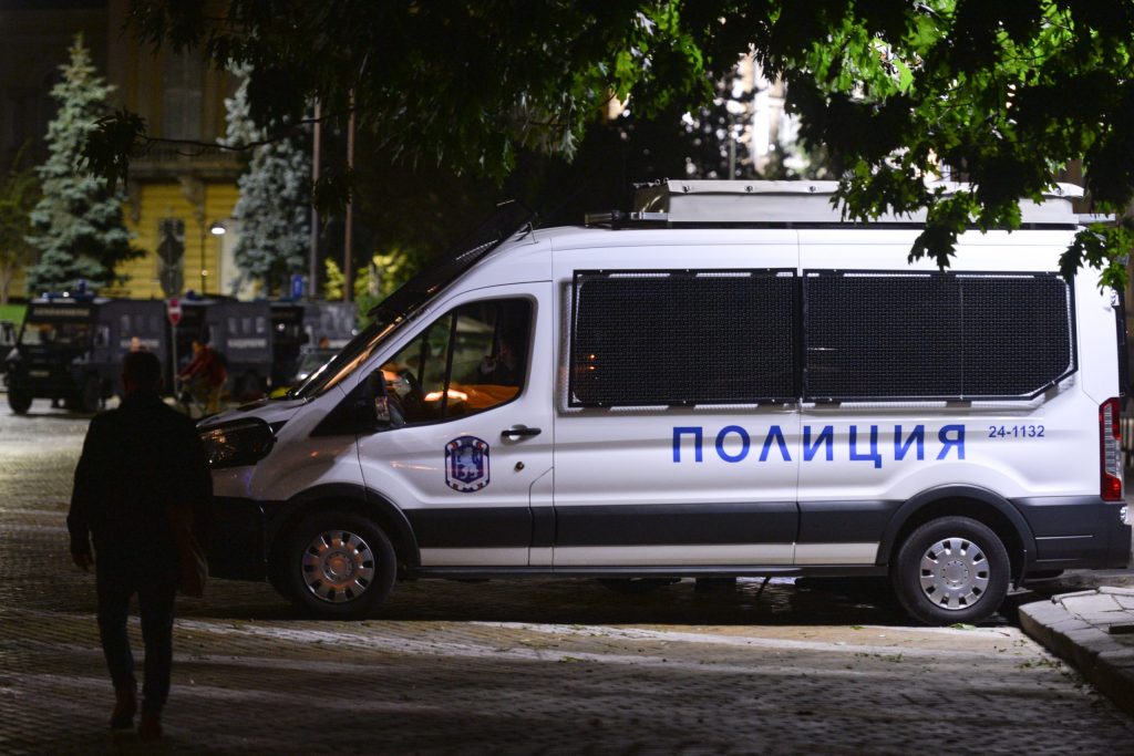 СМРТТА НА ДВЕ ДЕВОЈКИ И ЕДНО МОМЧЕ ВО СТУДЕНТСКИ ДОМ ЈА ПОТРЕСЕ БУГАРИЈА