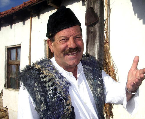 11 ГОДИНИ БЕЗ ЏУМЕРКО