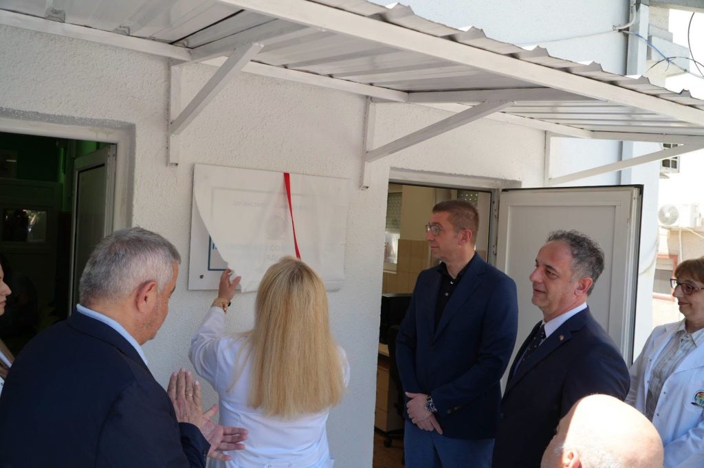 МИЦКОСКИ: СЕКОЈ ДЕН ИМАМЕ ПРИЈАТНИ ИЗНЕНАДУВАЊА ОД ИНСТИТУТОТ ЗА ЈАВНО ЗДРАВЈЕ