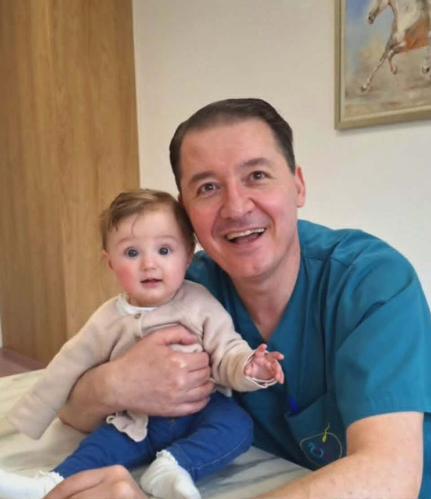 РЕДОК СЛУЧАЈ ВО МАКЕДОНИЈА: МАЈКА НА 60 ГОДИНИ РОДИ ЗДРАВО МАШКО БЕБЕ