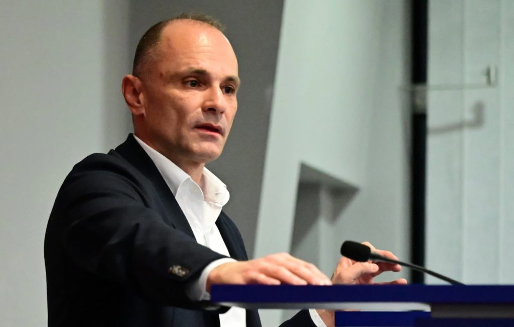 ФИЛИПЧЕ: ОД ПРИМЕР НА СОЛИДАРОНСТ И НАПРЕДОК, ДЕНЕС СКОПЈЕ Е СИМБОЛ НА ЗАПОСТАВЕНОСТ, ХАОС И ИЗГУБЕНИ МОЖНОСТИ!