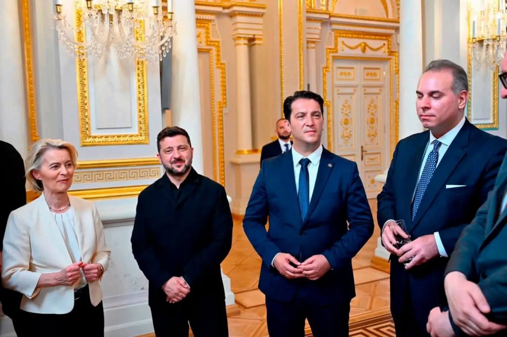 САЛИ: МАКЕДОНИЈА Е ПОДГОТВЕНА ДА ГИ СПОДЕЛИ СВОИТЕ ИСКУСТВА СО УКРАИНА НА ПАТОТ КОН ЕУ